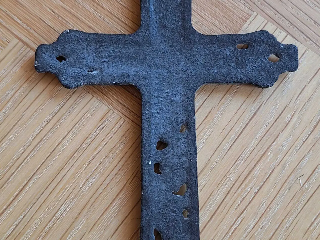 Billede 3 - Patineret kors 
