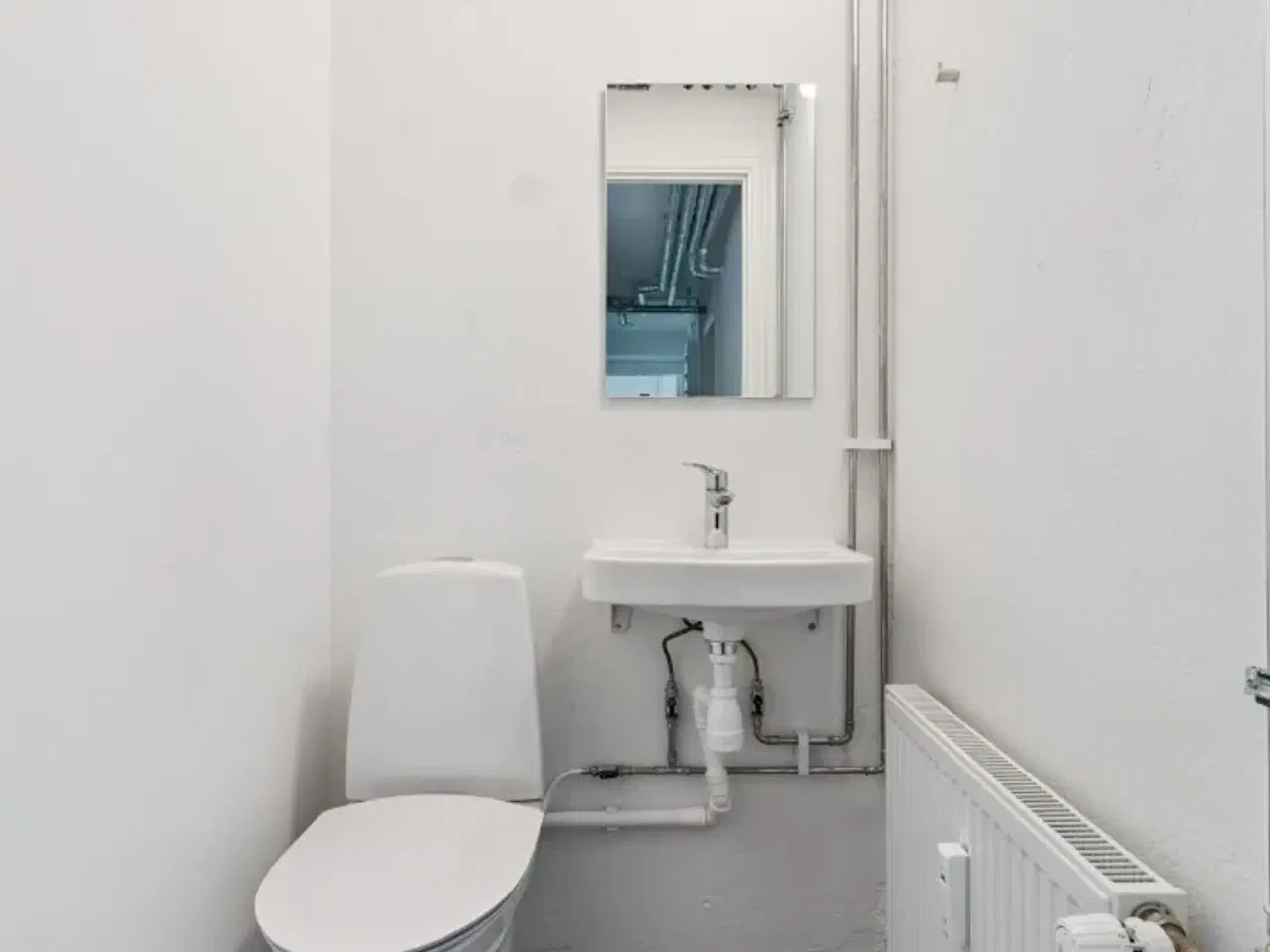 Billede 10 - Fint Kontor /showroom i stille gård.