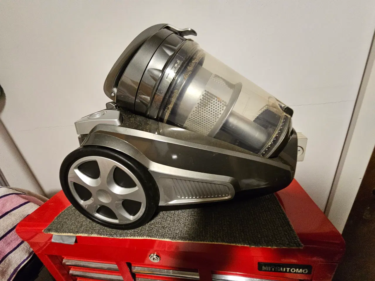 Billede 5 - Poseløs støvsuger