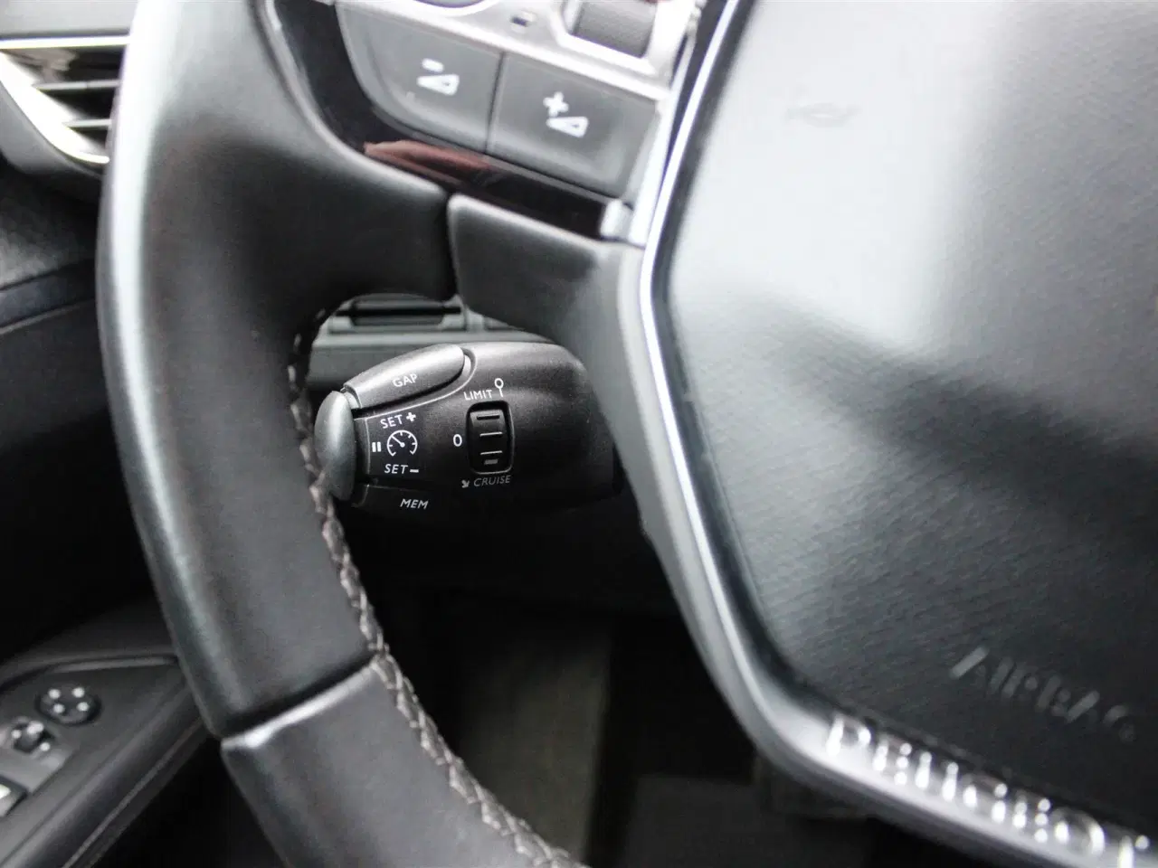 Billede 6 - Peugeot 3008 1,5 BlueHDi Allure EAT8 130HK 5d 8g Aut.