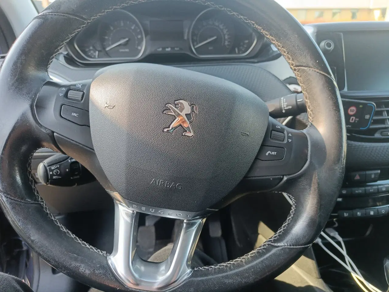 Billede 11 - Peugeot 208 1,6 BlueHDi 100 Allure Sky