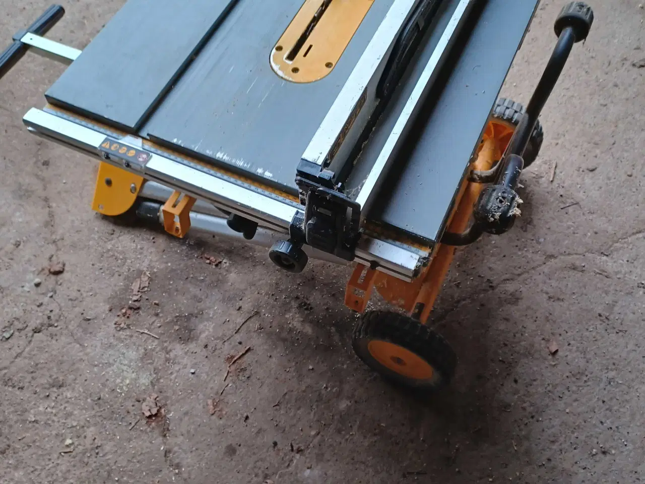 Billede 1 - DEWALT Bordrundsav