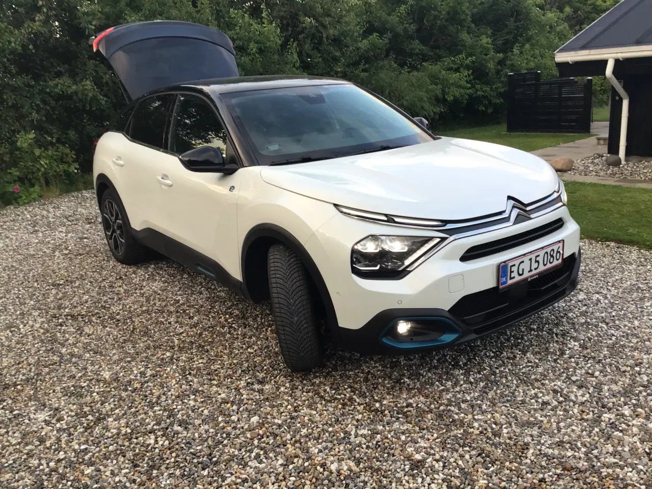 Billede 2 - 1/2 pris - flot Citroën el-bil til salg E-c4 Shine