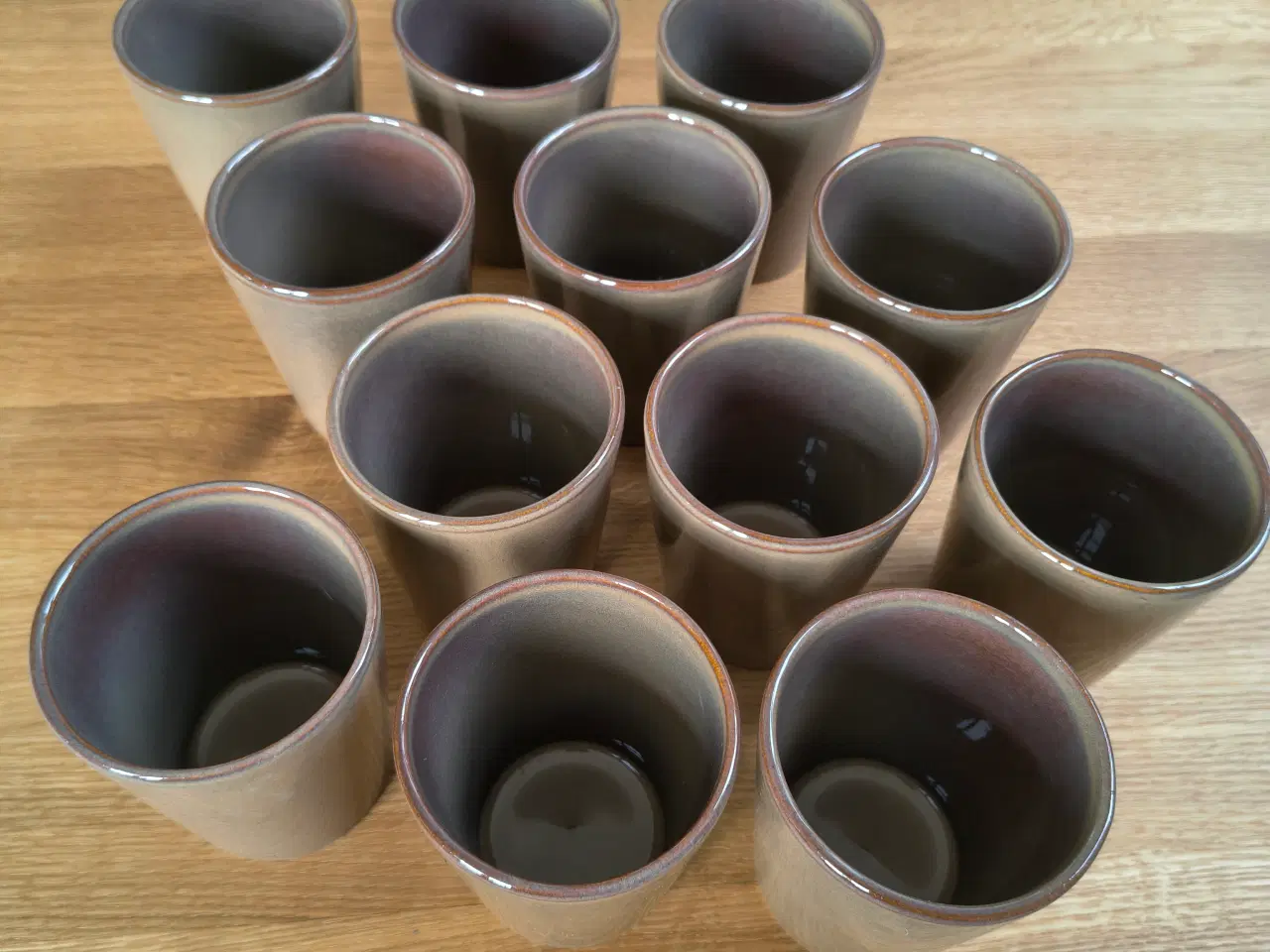 Billede 3 - 12 smukke krus i stentøj