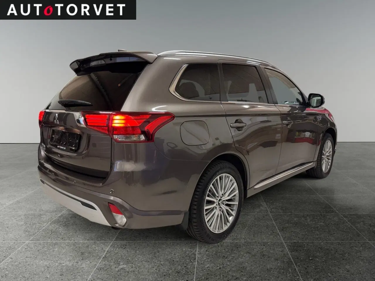 Billede 3 - Mitsubishi Outlander 2,4 PHEV Intense CVT 4WD