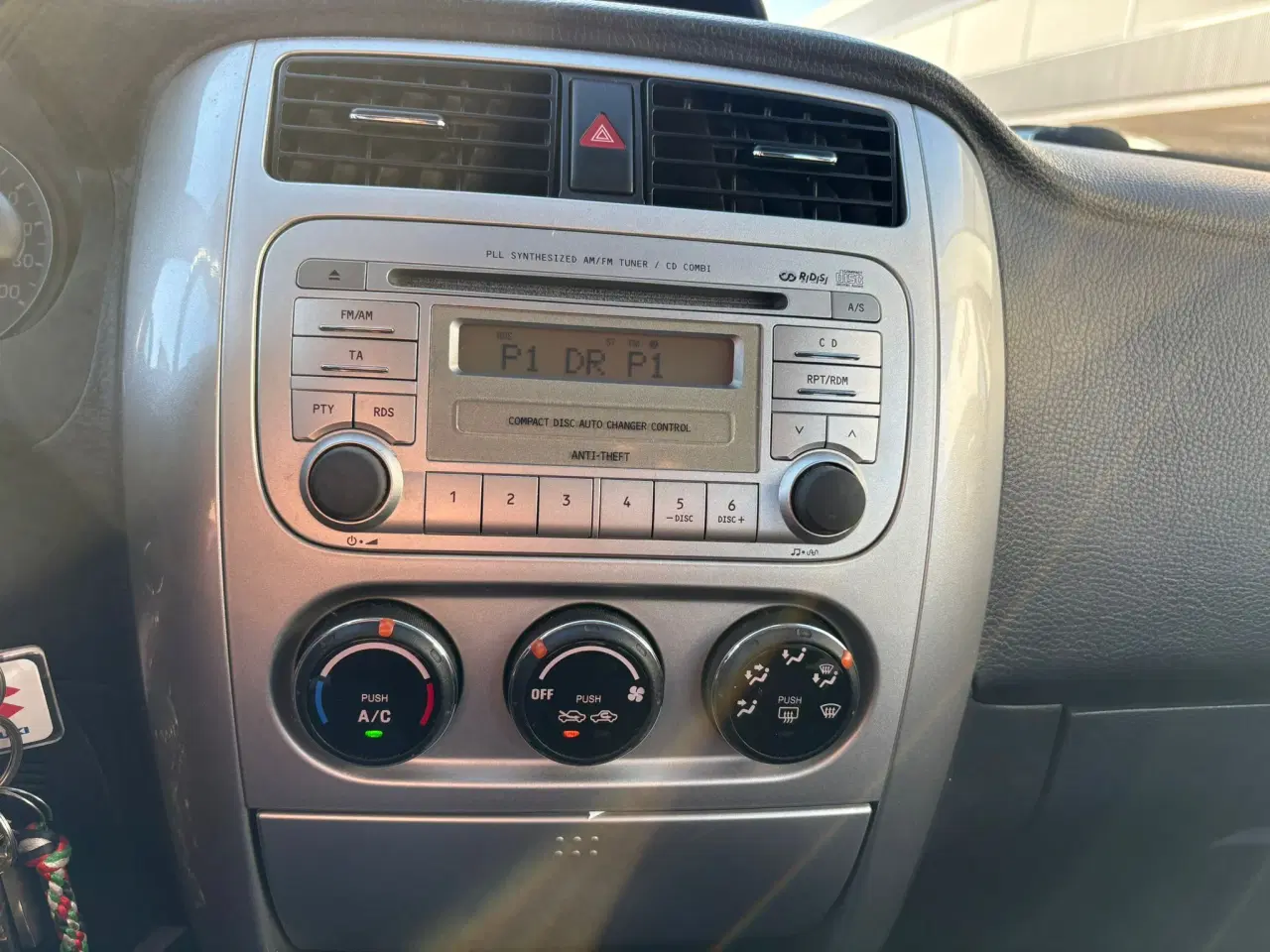 Billede 4 - Fin Suzuki Liana fra 2007