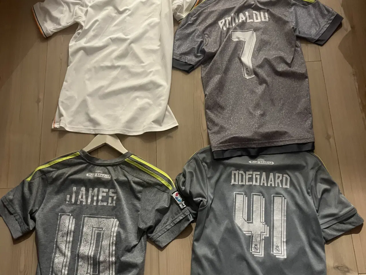 Billede 6 - Fodboldtrøjer bundt i Str Small