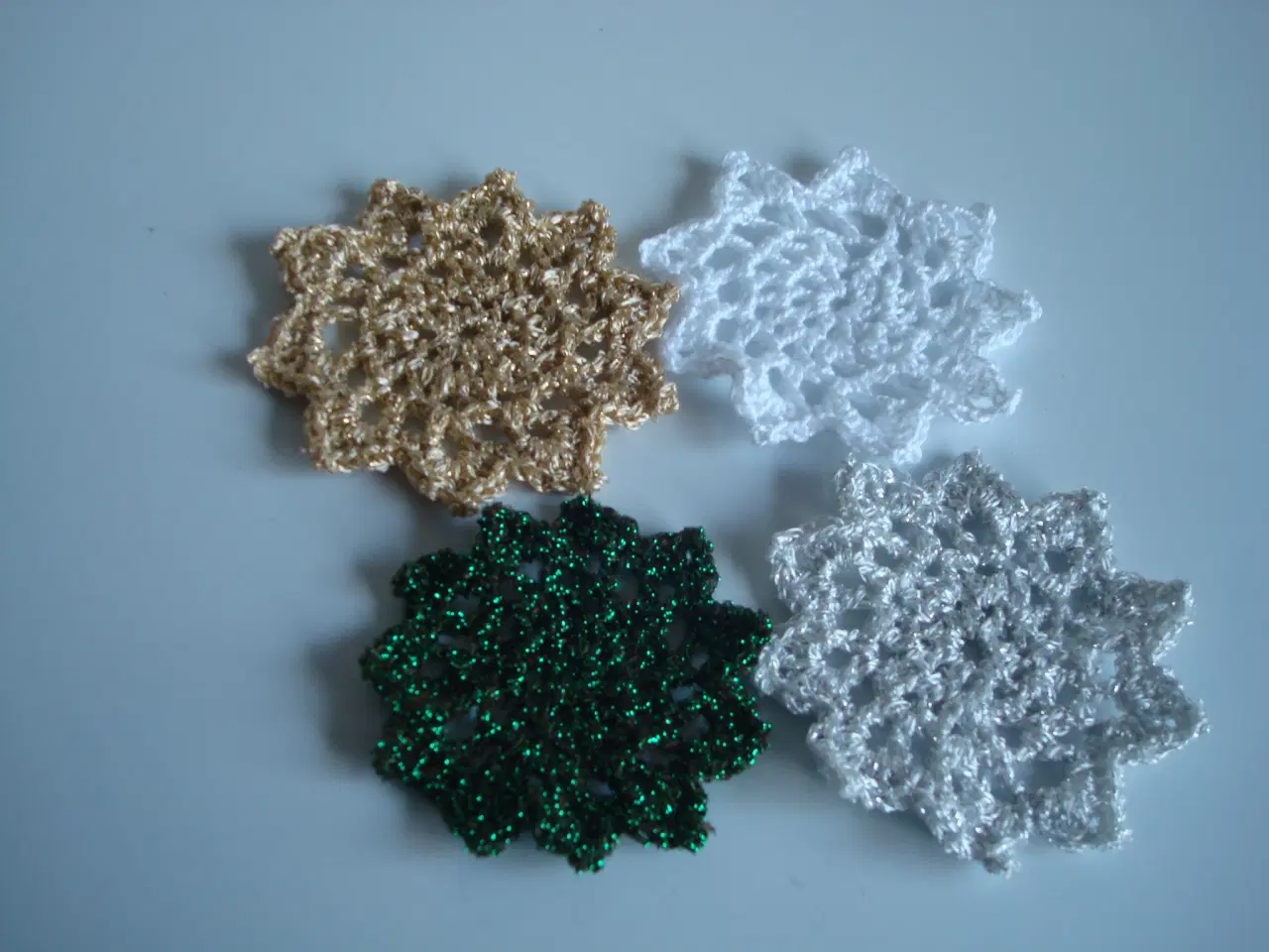 Billede 1 - Bordpynt jul/nytår 4 forskellige hæklet