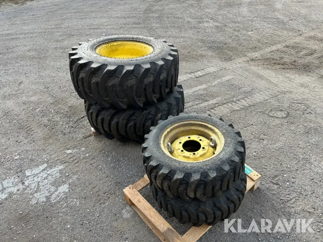Billede 2 - Tvillingehul John Deere 4 styk