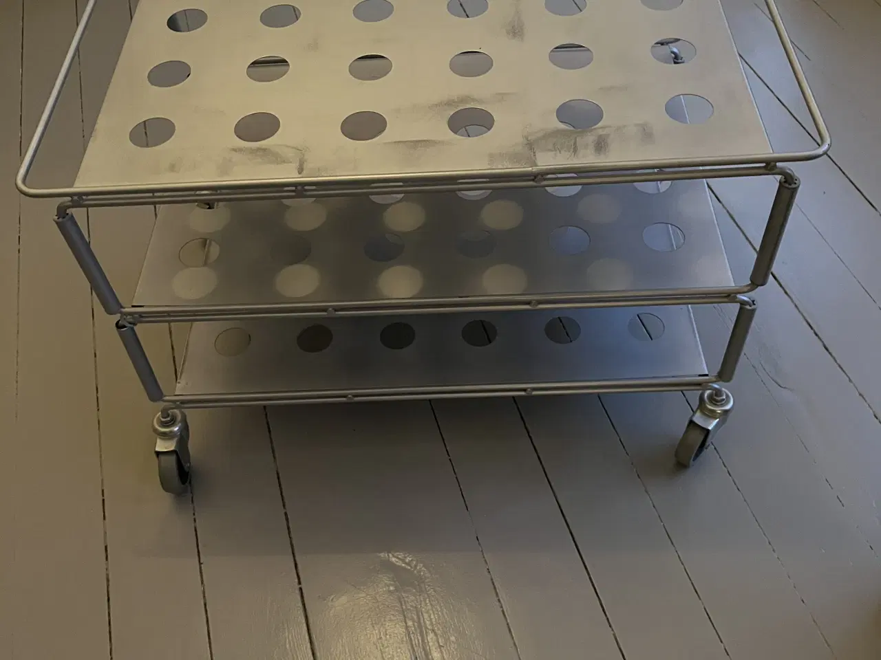 Billede 1 - Rullebord I Metal