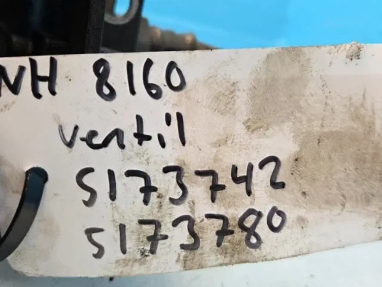 Billede 7 - New Holland 8160 Hydraulikventil 5173742