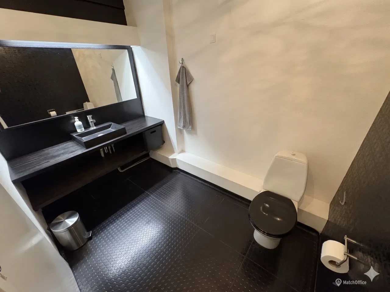 Billede 6 - Lyst og fleksibelt kontor-/kliniklejemål på 180 m²