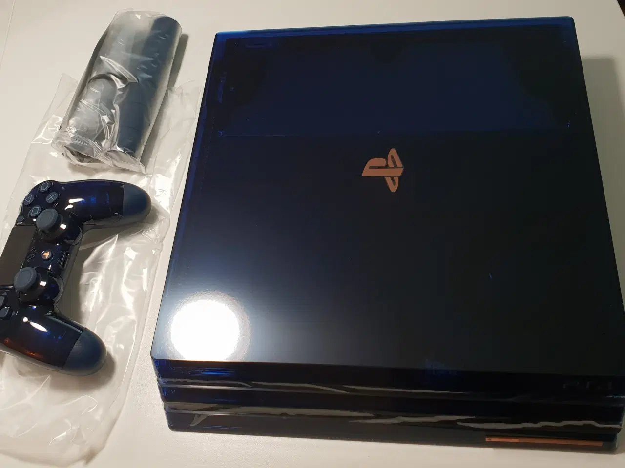 Billede 9 - PlayStation 4 Pro 2TB Console 500 Million Limited 