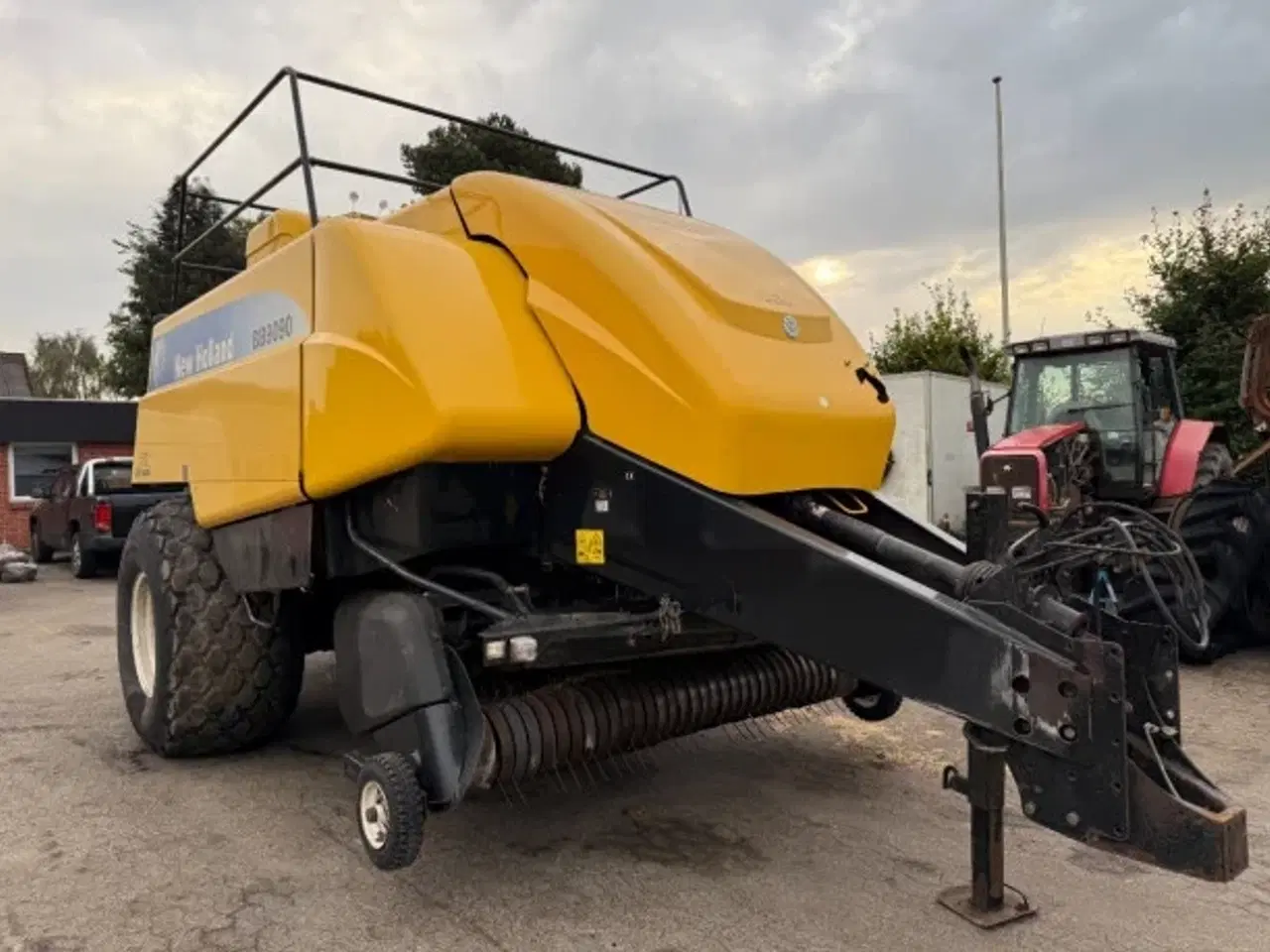 Billede 2 - New Holland BB9090 Sælges i dele/For Parts