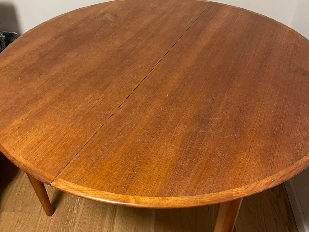 Billede 1 - Spisebord med plader i teaktræ Skovby