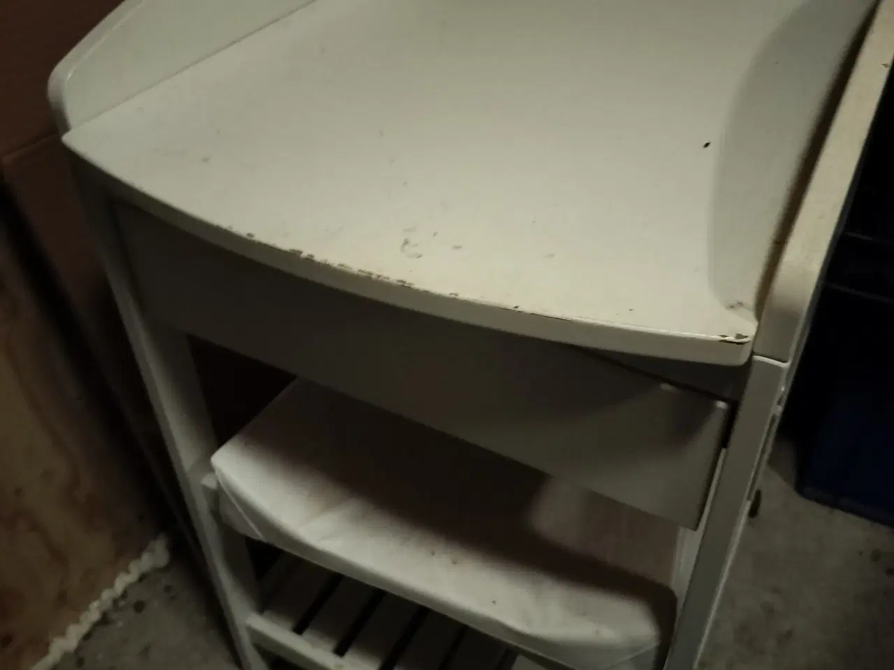 Billede 4 - Pulsebord i hvidlakeret træ