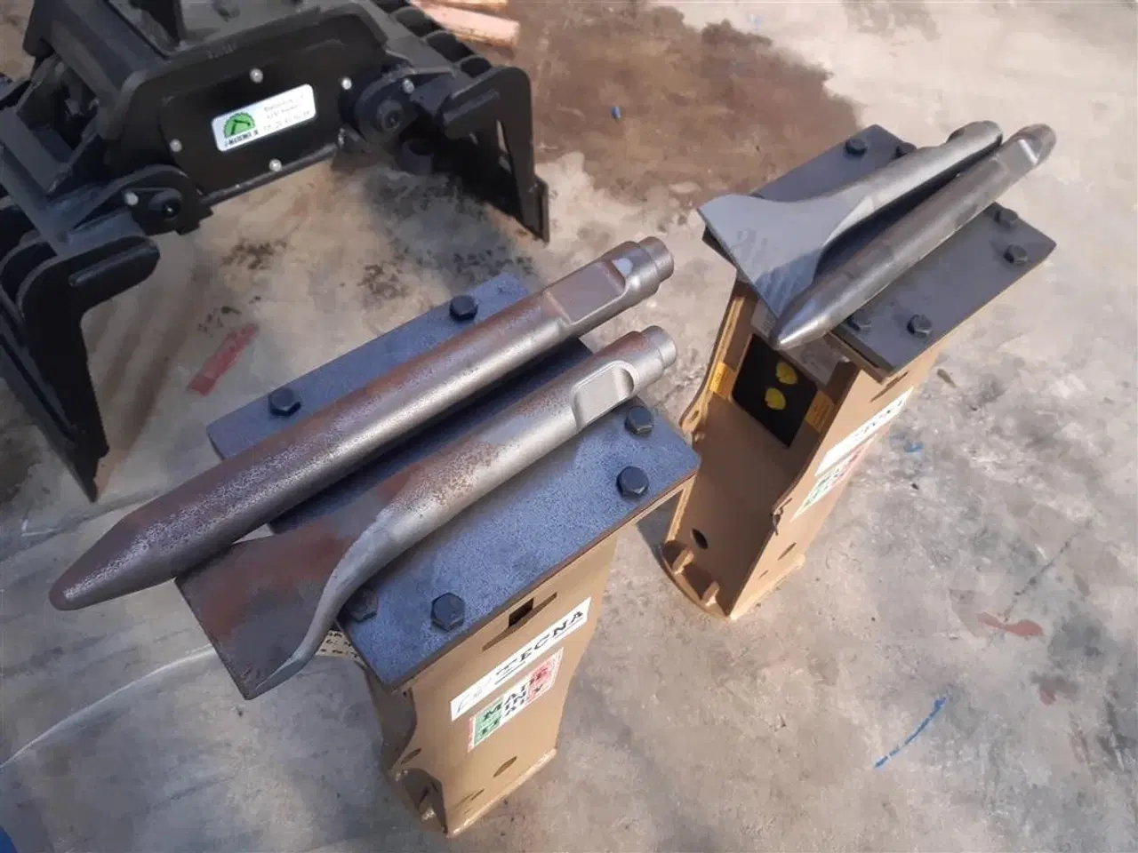 Billede 11 - - - - beton hammer til minigraver