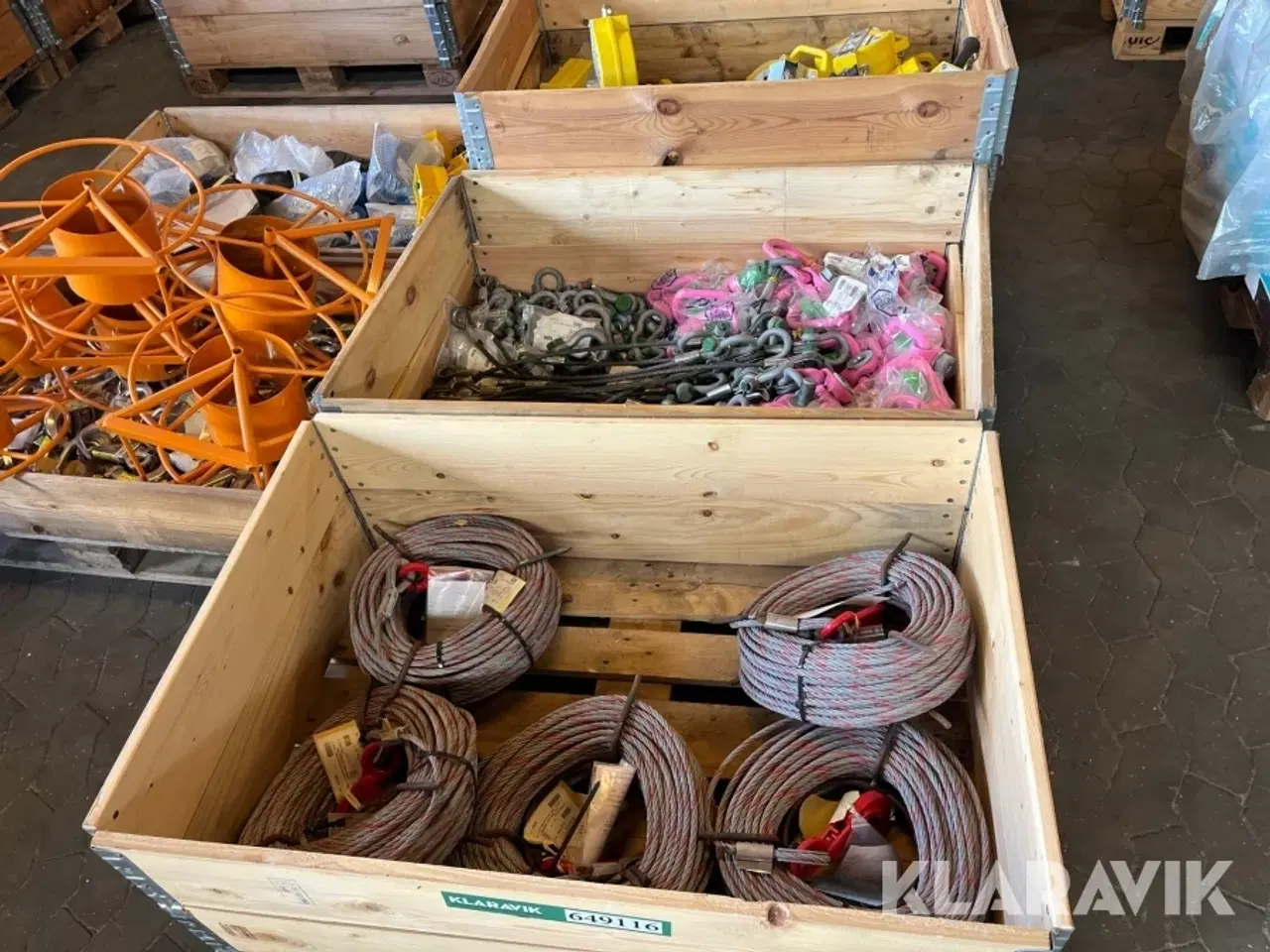 Billede 3 - Lot - wire, faldsikring og øvrigt 5 paller
