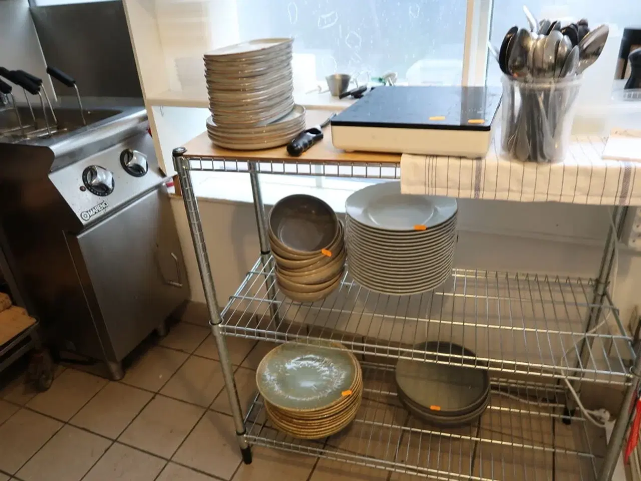 Billede 1 - Div. Tallerkner, skåle, fade m.m. BONNA