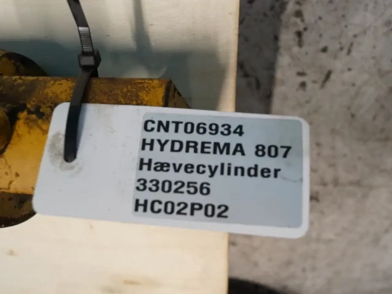 Billede 12 - Hydrema 807 Hævecylinder 330256