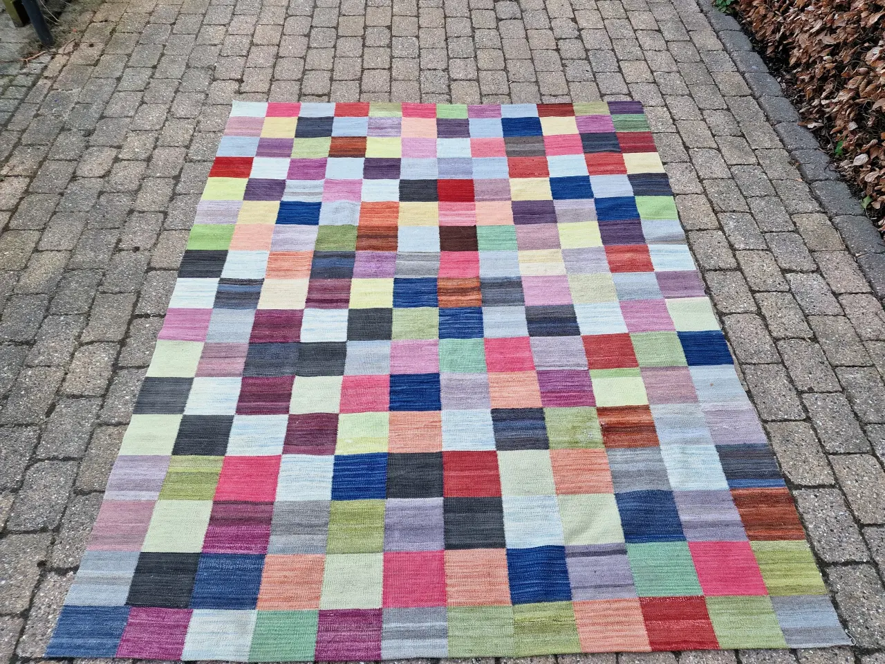 Billede 1 - Flot stort kelim tæppe.