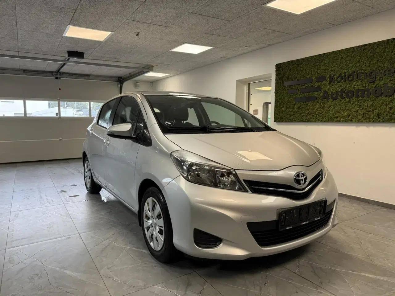 Billede 1 - Toyota Yaris 1,3 VVT-I T2 Touch 100HK 5d 6g