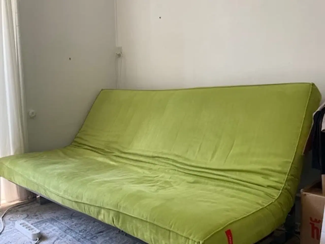 Billede 1 - Sovesofa, INNOVATION, limegrøn velourstof