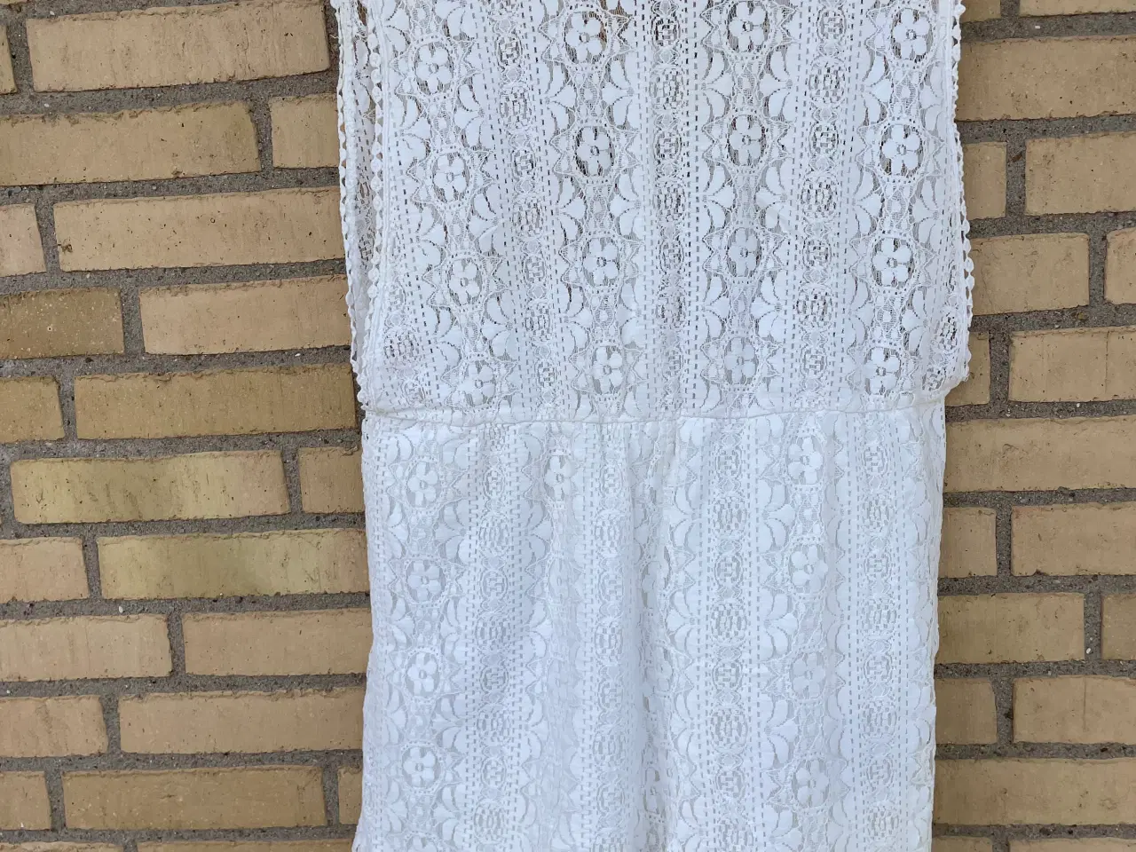 Billede 2 - Sød blonde shortskjole Alice & You, str. 44