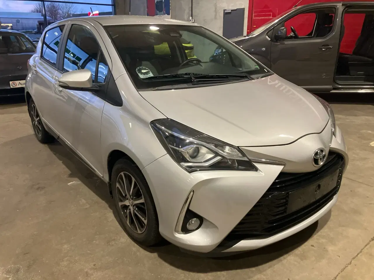 Billede 1 - Toyota Yaris 1,0 VVT-i T2