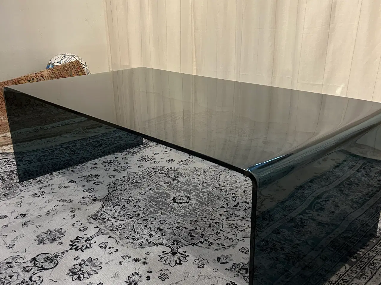 Billede 3 - Super flot glas bord i hærdet glas.