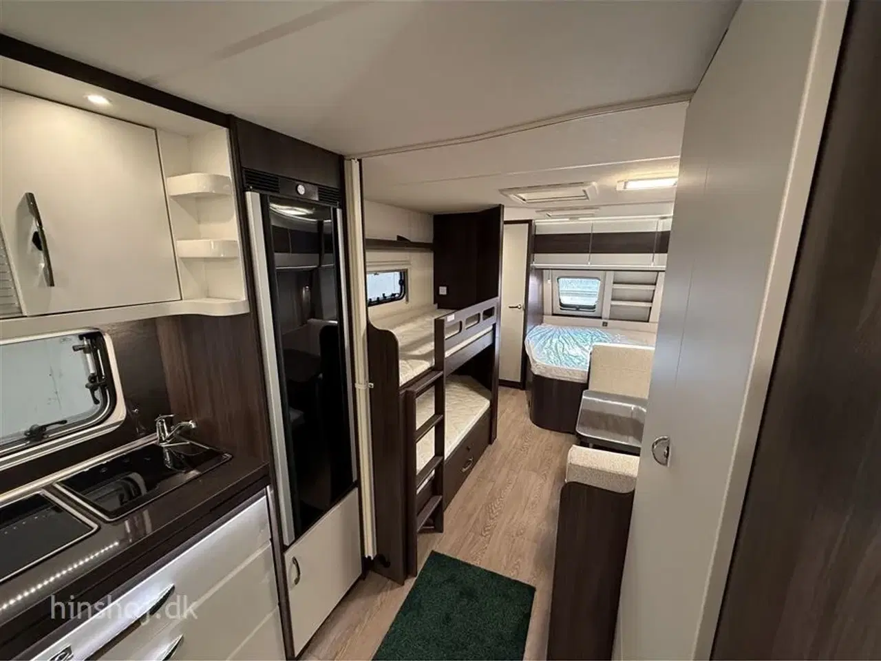 Billede 8 - 2026 - Hobby Prestige 720 UKFe   Hobby 720 UKFe med køjer og fransk dobbeltseng fra Hinshøj Caravan