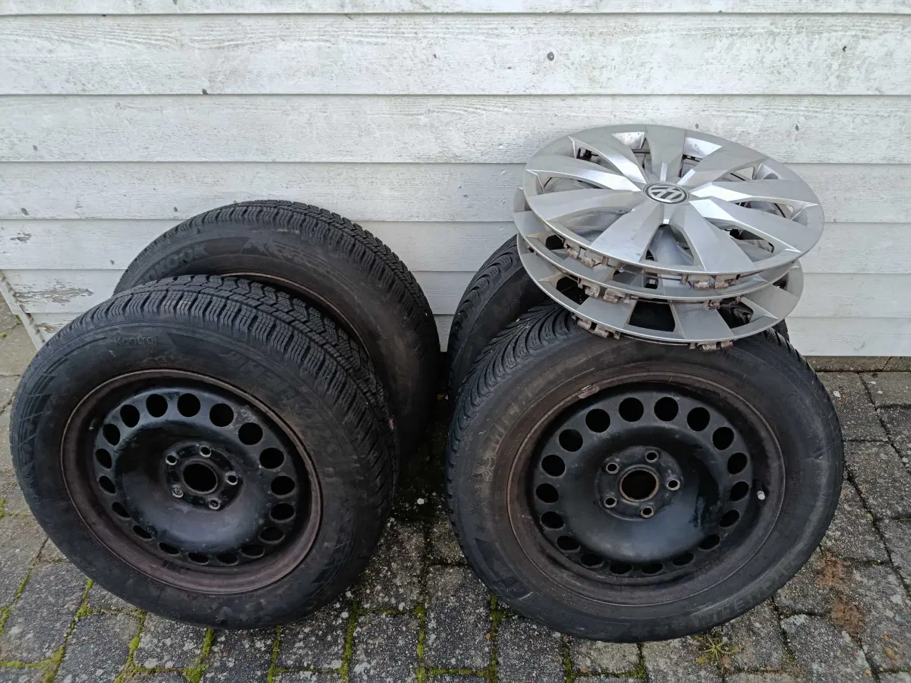 Billede 1 - Komplet sæt vinterhjul 16" vw med flere 