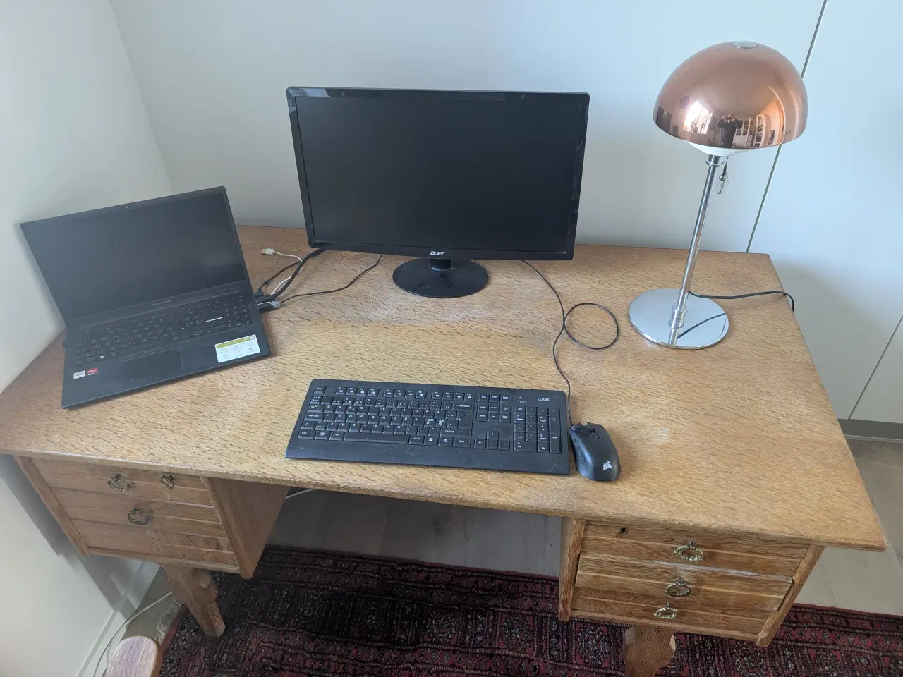 Billede 3 - Skrivebord i syret eg incl stol