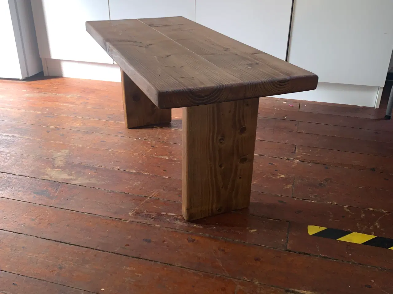 Billede 2 - Sofabord i massiv fyrretræ