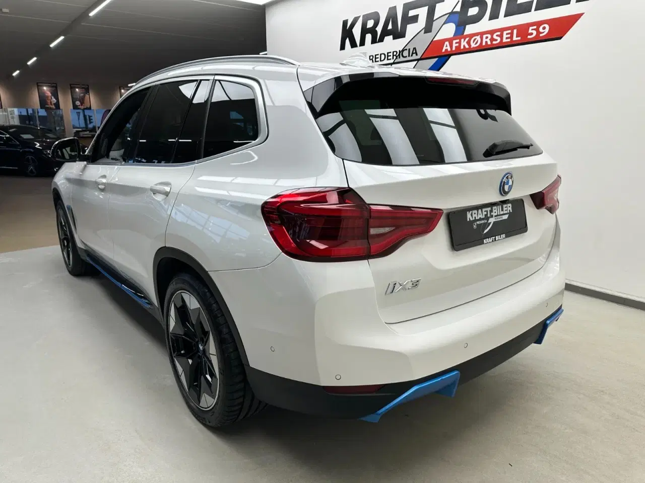 Billede 3 - BMW iX3  Charged Impressive