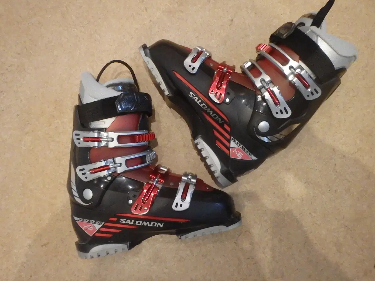 Billede 1 - God skistøvle Salomon Performa H6 str.27