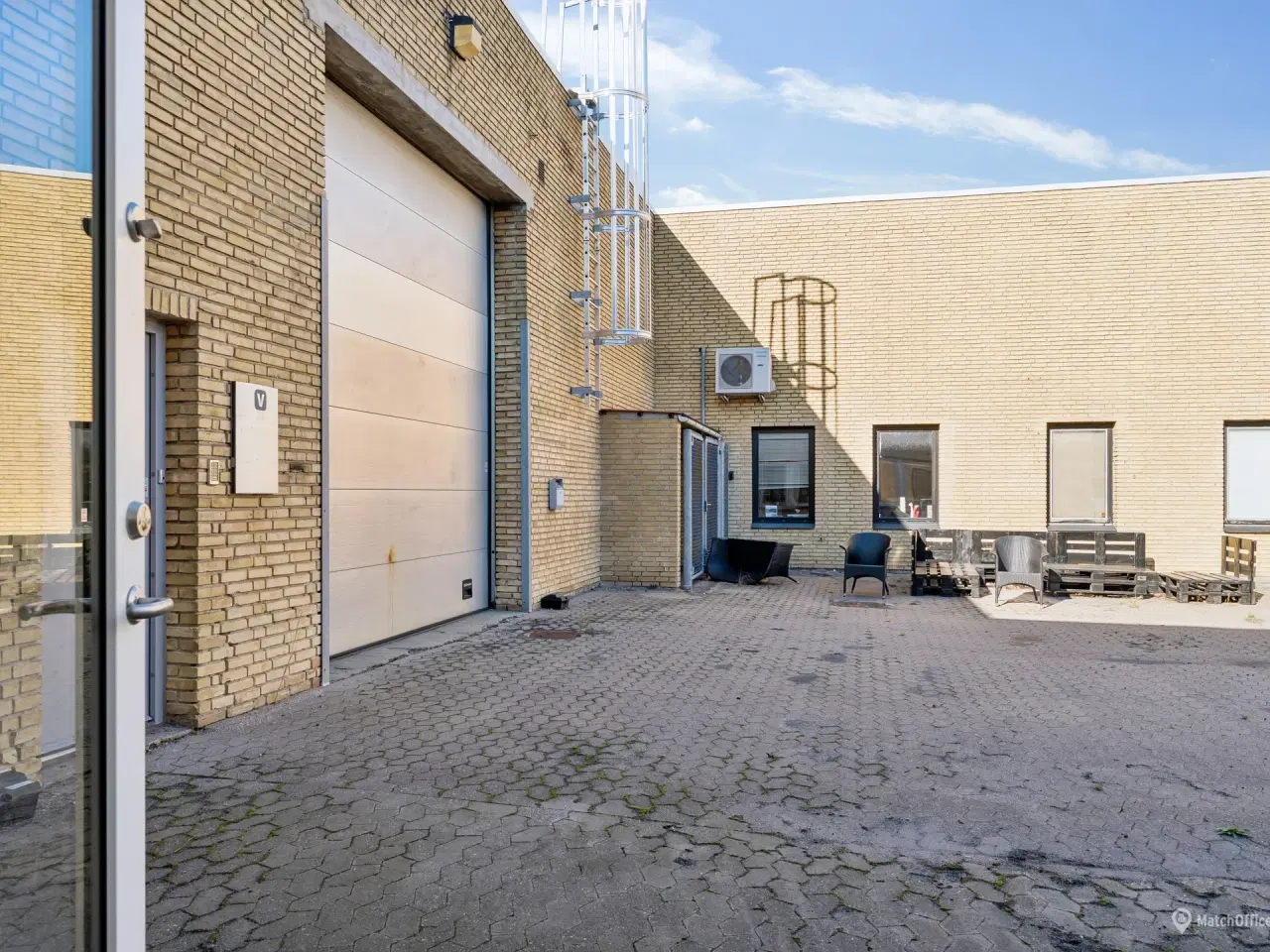 Billede 8 - 1.629 m² logistikejendom med last mile-placering og nyinstalleret rampe i Hvidovre