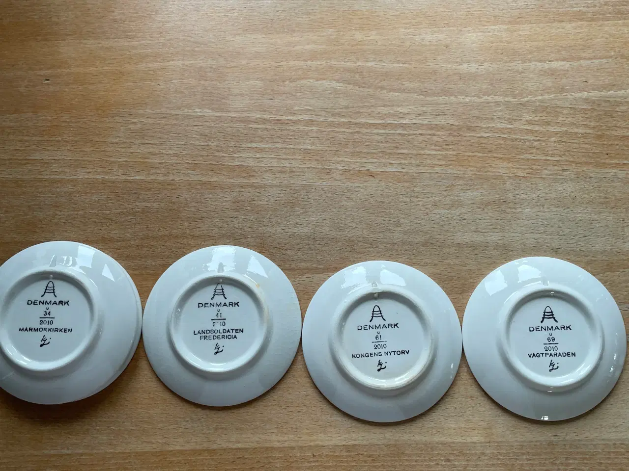 Billede 5 - Aluminia miniplatter 2010