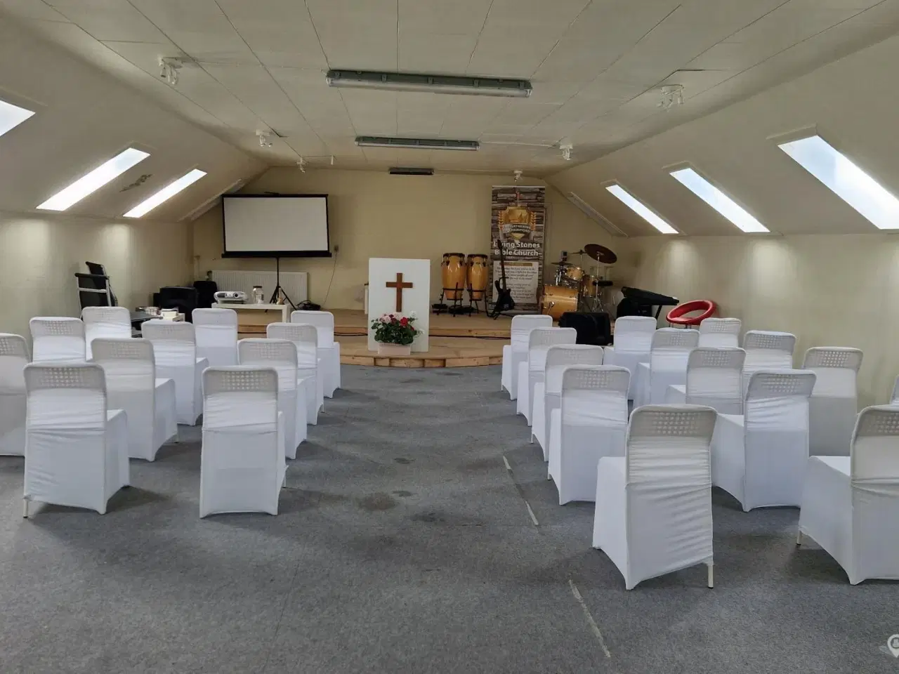 Billede 1 - Velegnet til forening/Uddannelse eller kontor brug...