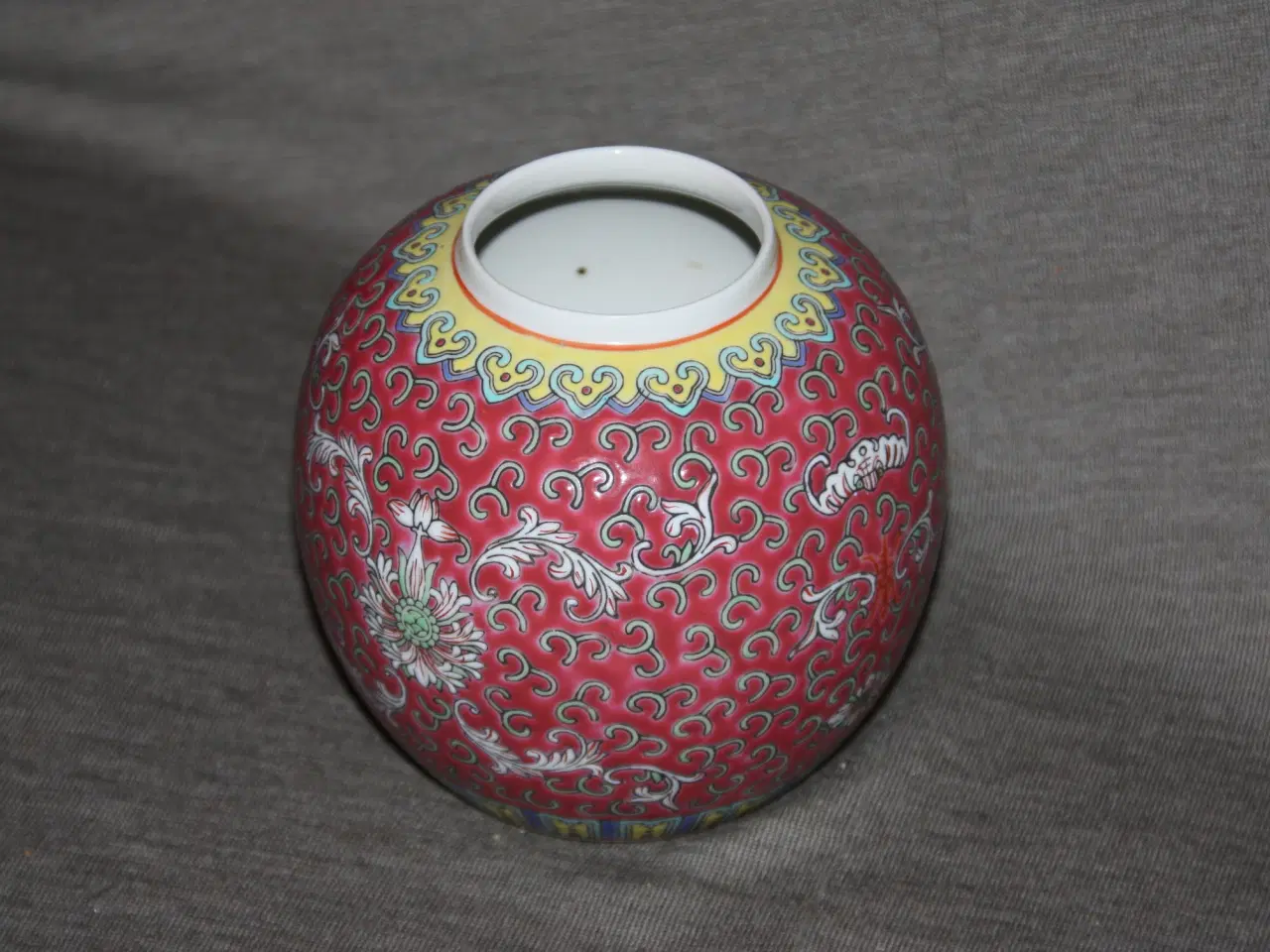 Billede 4 - Kinesisk vase højde højde 10 cm