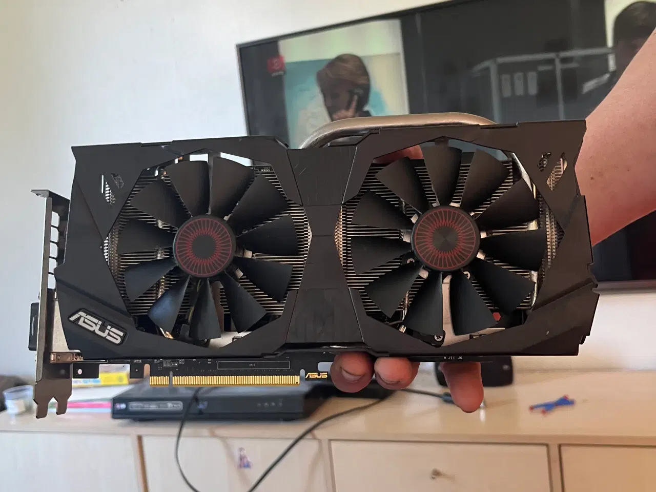 Billede 1 - Asus grafikkort msi 4 Gb
