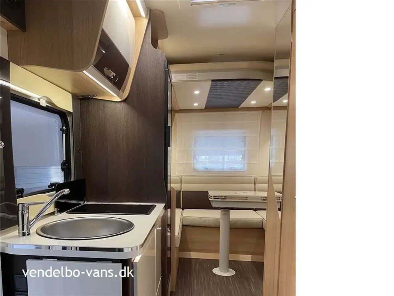 Billede 14 - 2022 - McLouis Mc4 230 Panoramic 180   Rundsiddegruppe bagerst - kortere end de fleste