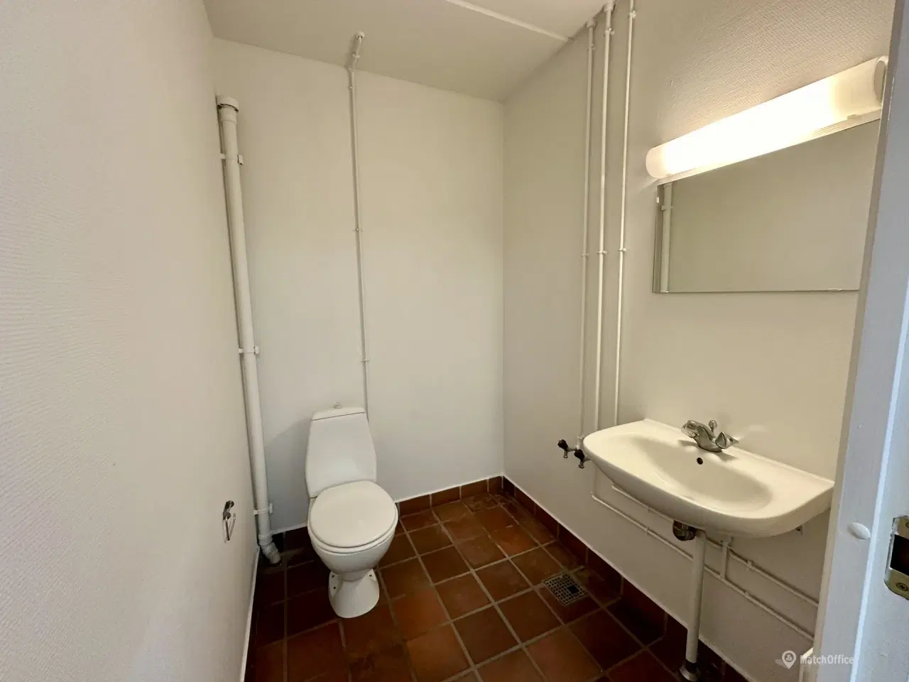Billede 10 - 369 m² værksteds/lager- og produktionslokaler til leje i Odense SØ