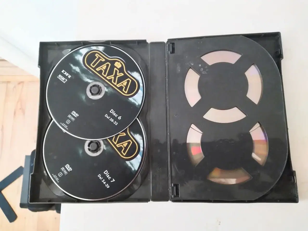 Billede 5 - Dvd serier Danske som nye dvd bokse