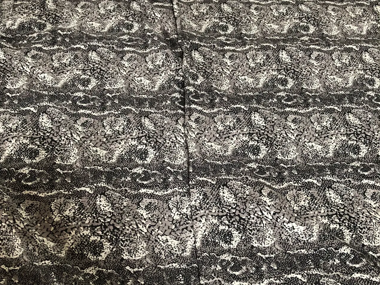 Billede 4 - Mønsteret tørklæde fra Bianco