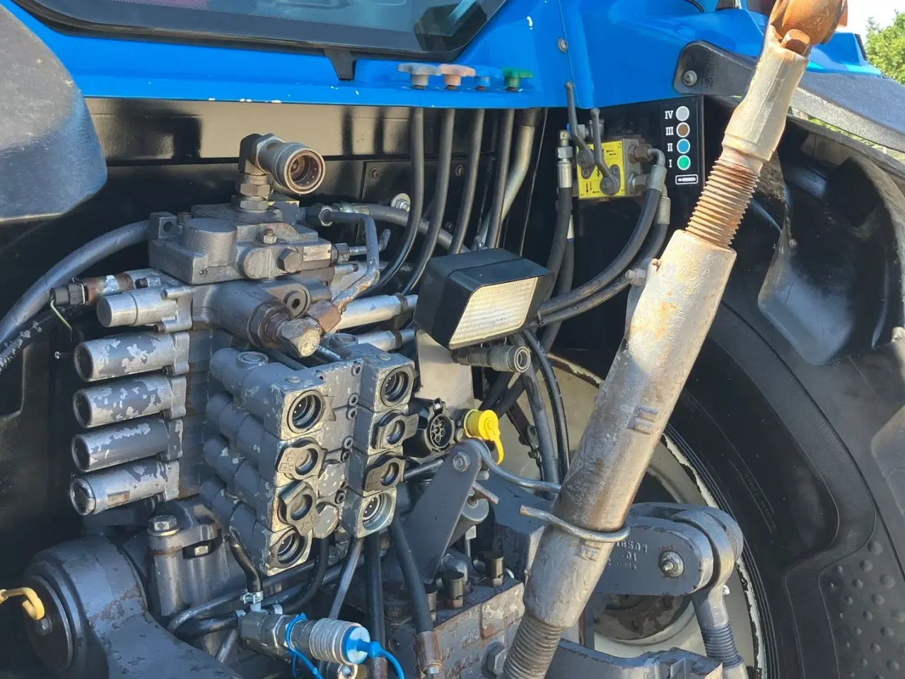 Billede 9 - New Holland 8870 renoveret gearkasse og motor!