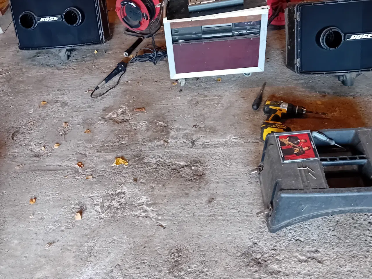 Billede 2 - Forstærkeranlæg med Bose 802 højttalere, mixer m.m