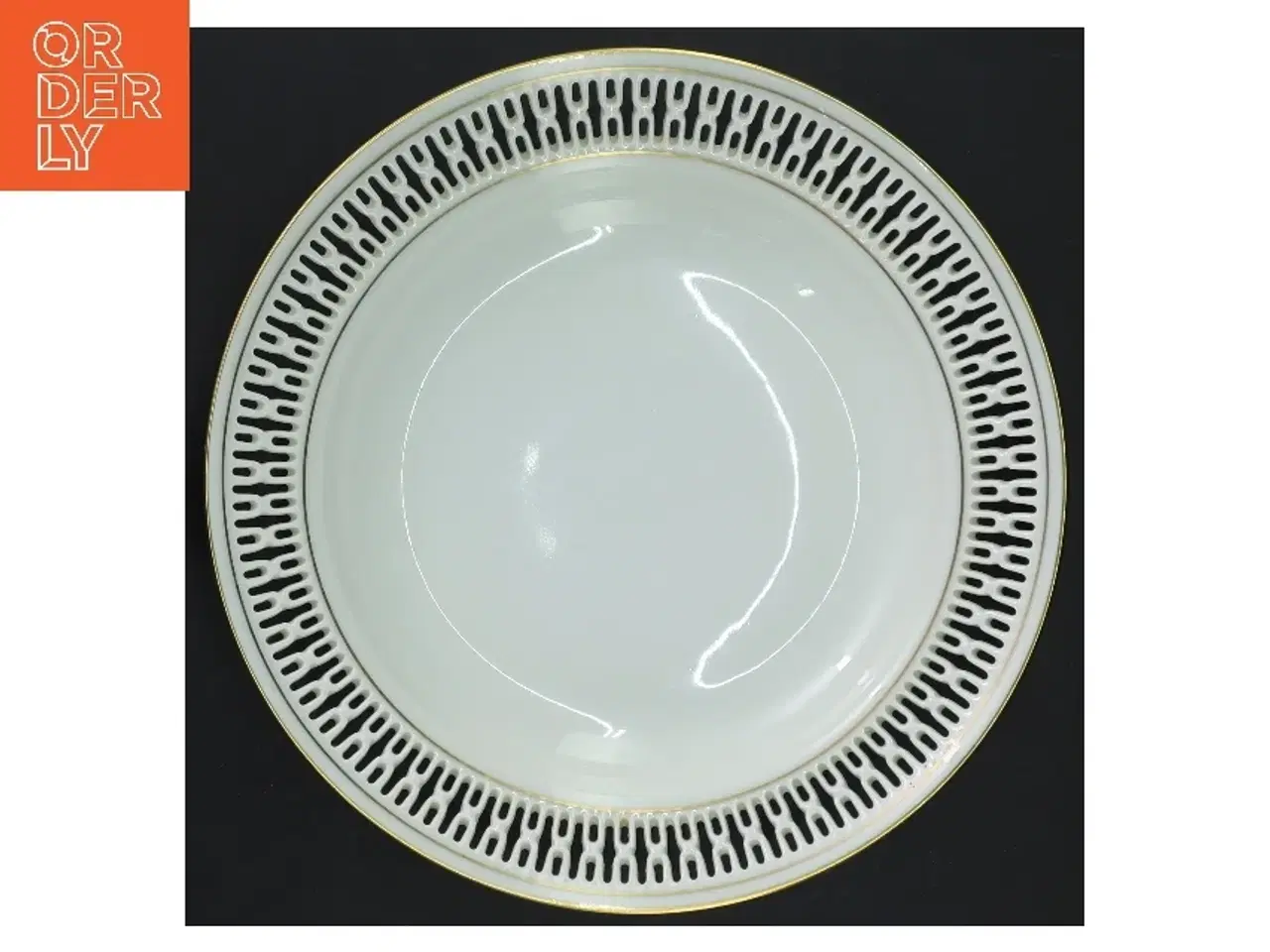 Billede 1 - Porcelæn tallerken med guld kant fra Bing & Grøndahl (str. Ø 21,5 cm)