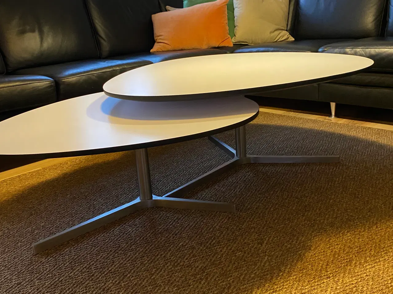 Billede 1 - Flotte ovale sofaborde hvid laminat