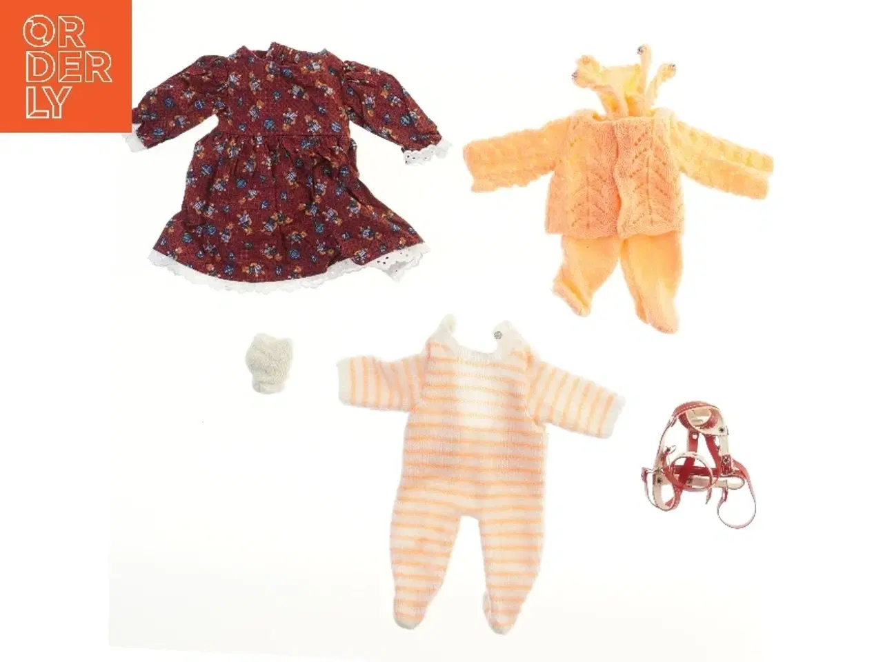 Billede 1 - Dukkeklæder sæt (str. 33 cm)